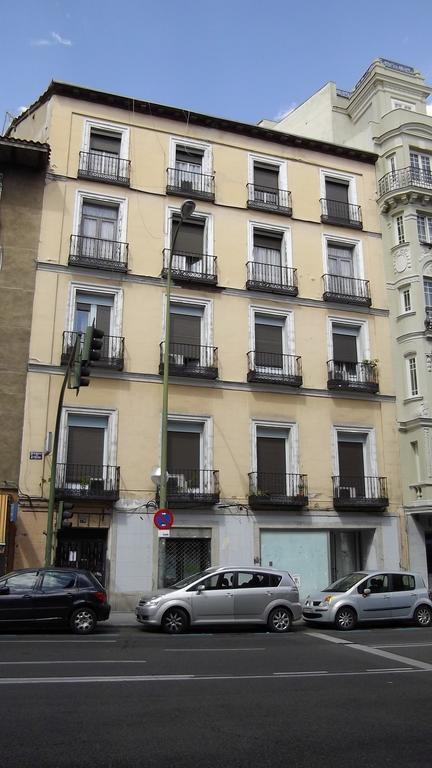 Hostal Rivera - Atocha Μαδρίτη Εξωτερικό φωτογραφία