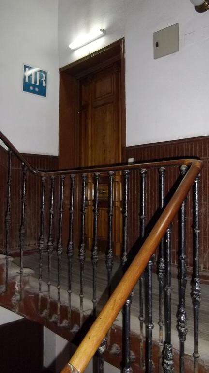 Hostal Rivera - Atocha Μαδρίτη Εξωτερικό φωτογραφία